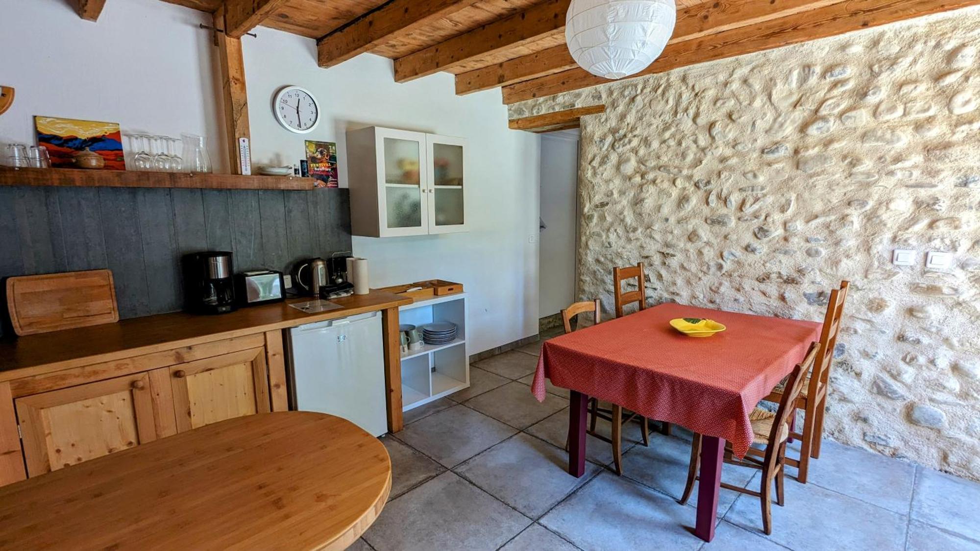 Rez-De-Jardin Independant Dans Ferme Maraichere Bio Avec Grand Jardin Privatif Clos Et Arbore Crest Zewnętrze zdjęcie